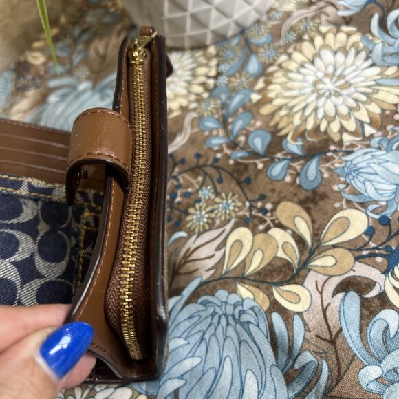 Upcycled Coach Signature Corner Zip Wallet - Picture 11 of 11